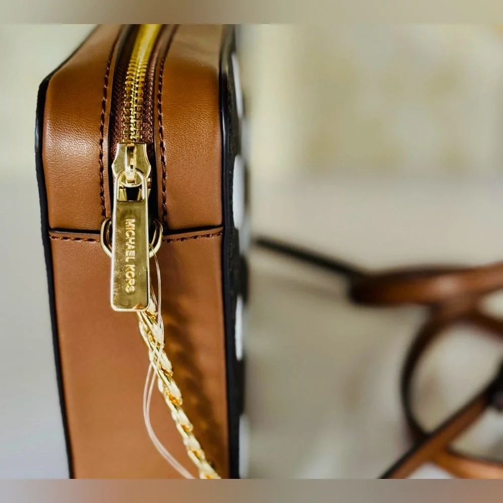 Jet Set Large Polka Dot Signature Logo Michael Kors Crossbody Bag - Picture 4 of 9